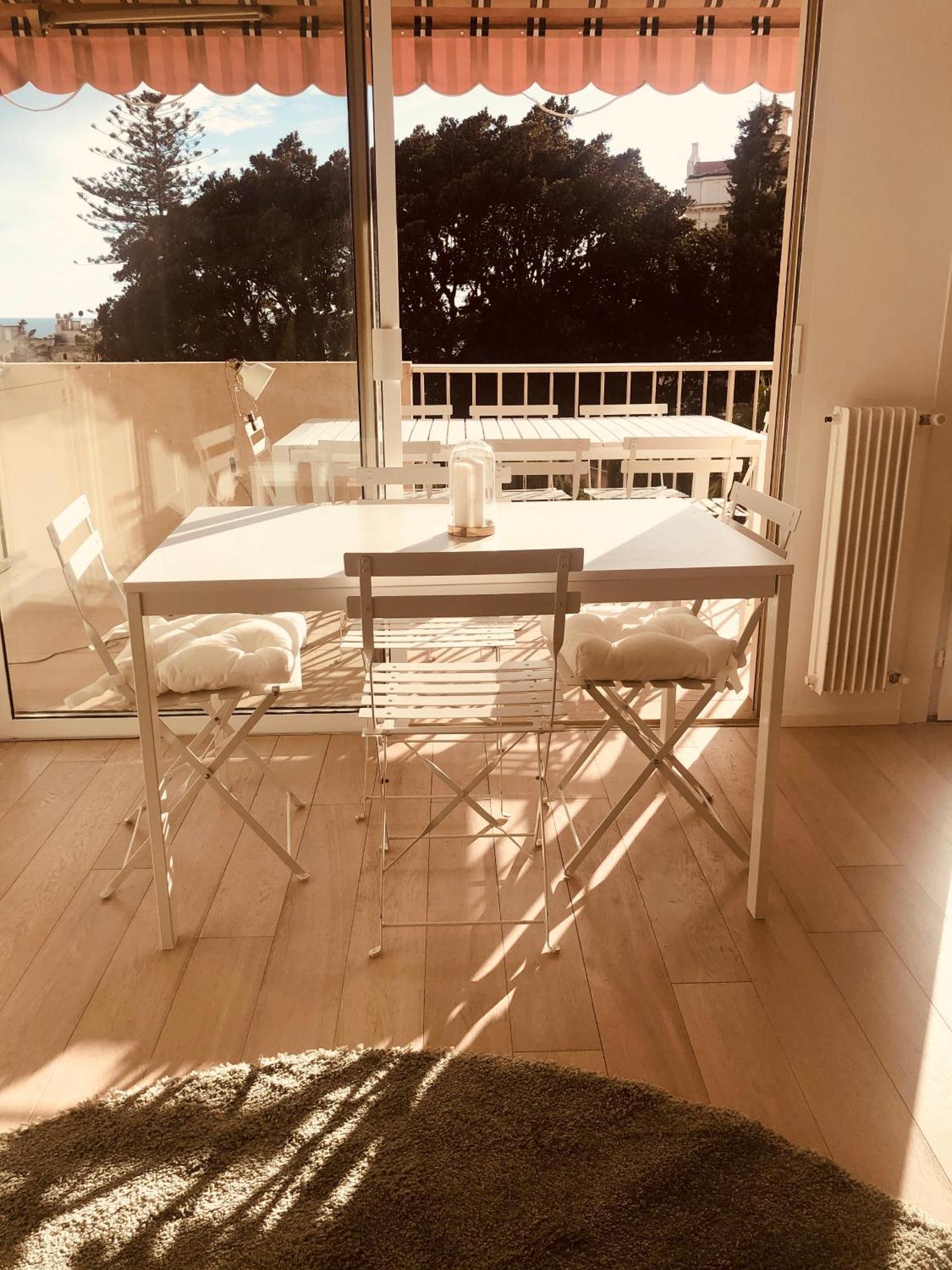 Seaside With Terrasse In Garavan Apartment *