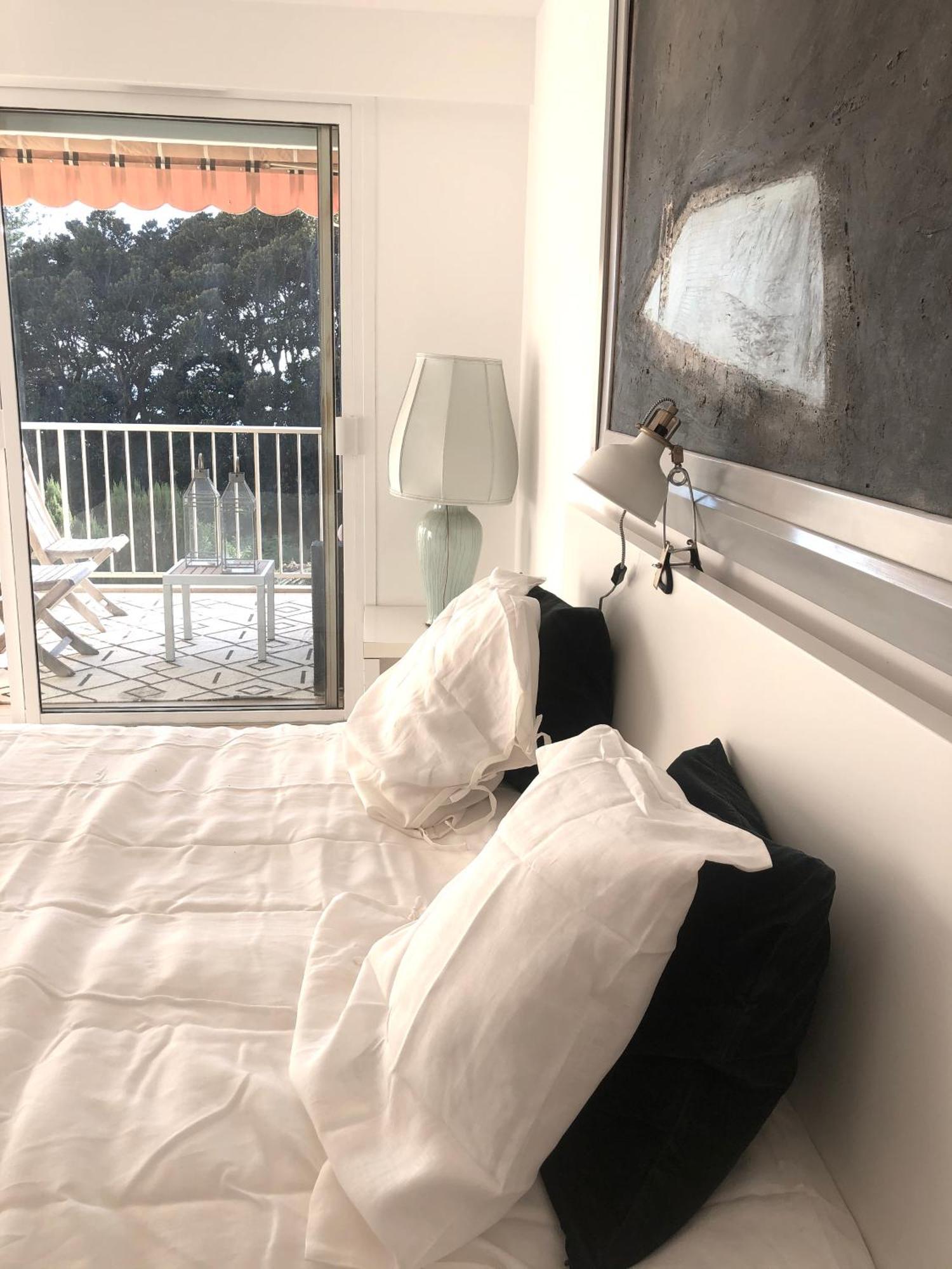 Seaside With Terrasse In Garavan Menton