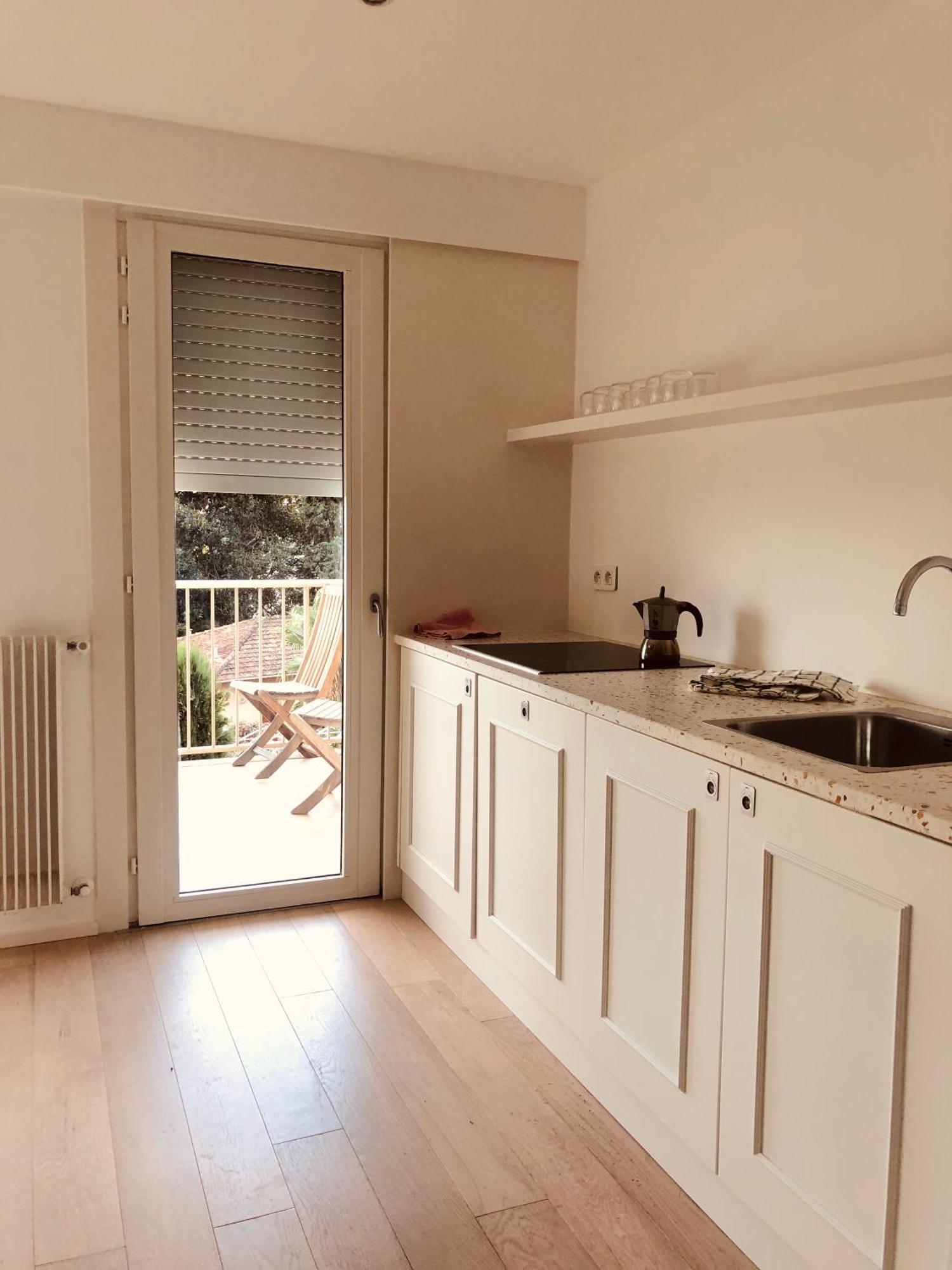Apartment Seaside With Terrasse In Garavan