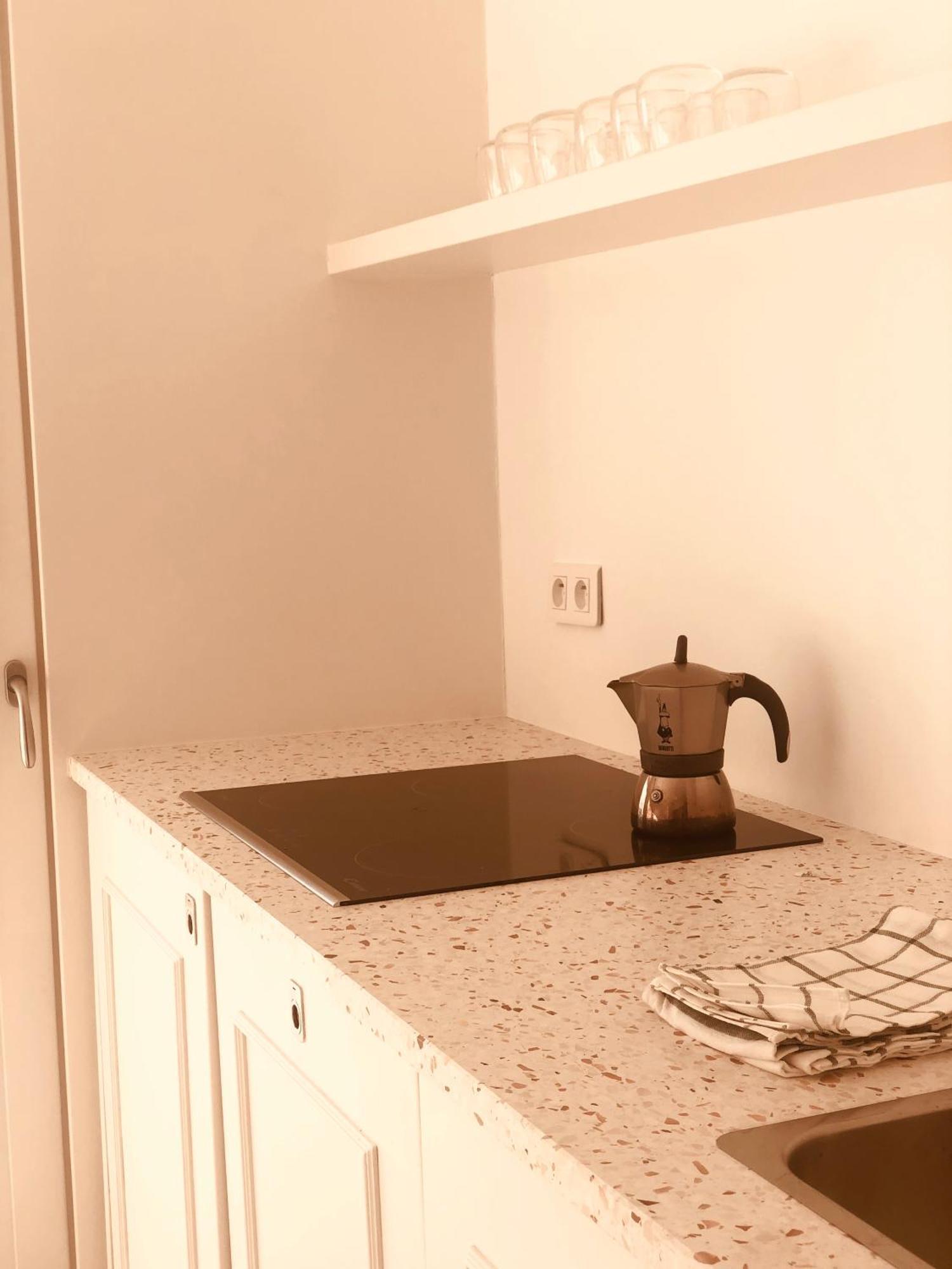 Seaside With Terrasse In Garavan Apartment Menton
