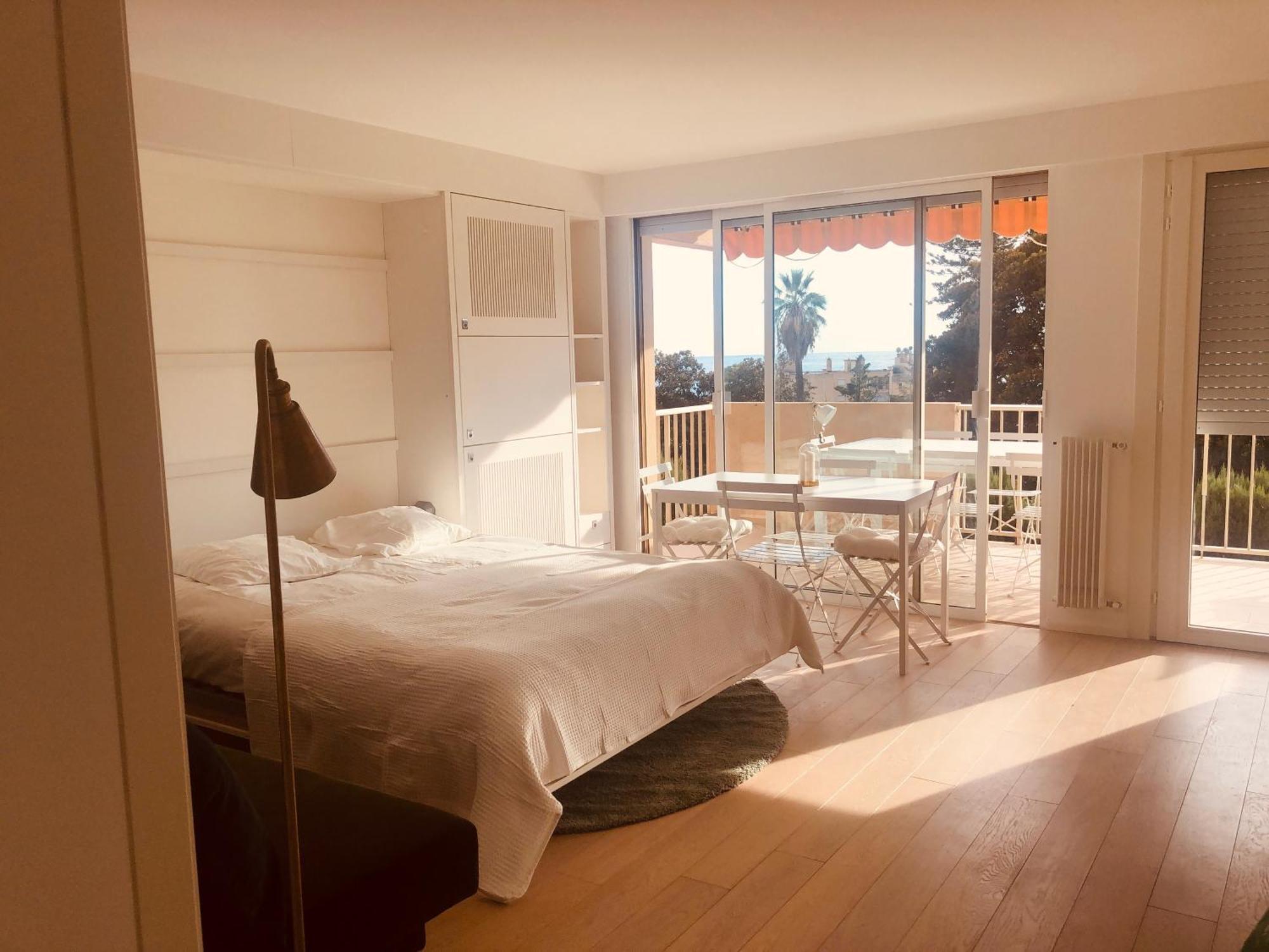 Apartment Seaside With Terrasse In Garavan