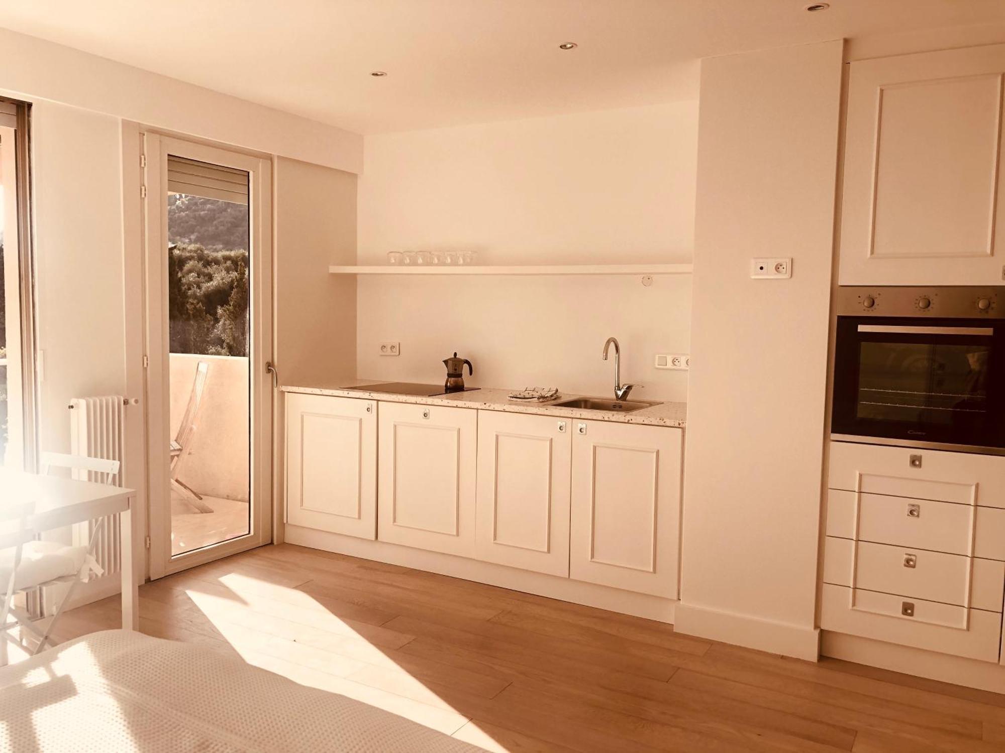 Seaside With Terrasse In Garavan Apartment Menton